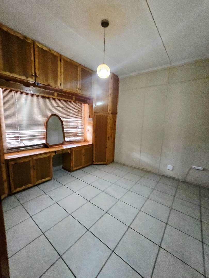 5 Bedroom Property for Sale in Elandia North West